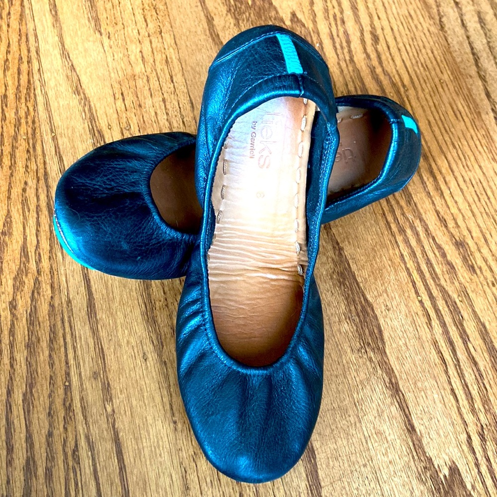 Black leather Tieks Ballet Flats size 8